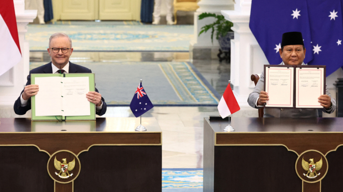 Indonesia and Australia sign security pact