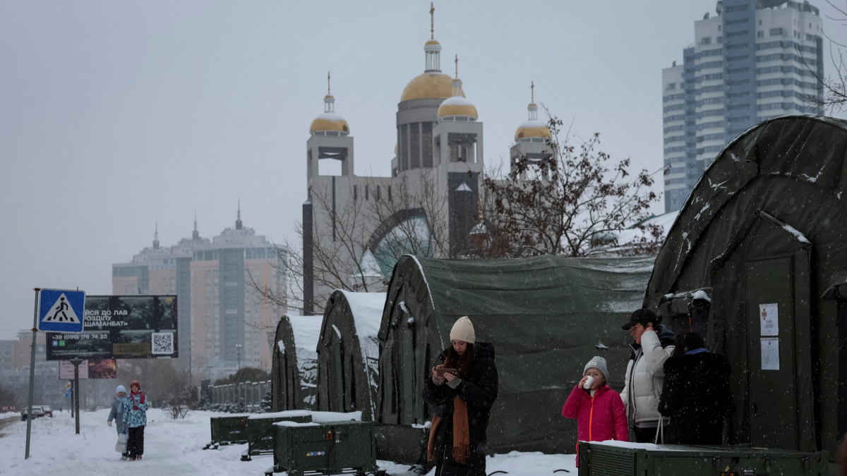U.S. aims for March peace deal in Ukraine, quick elections, sources say