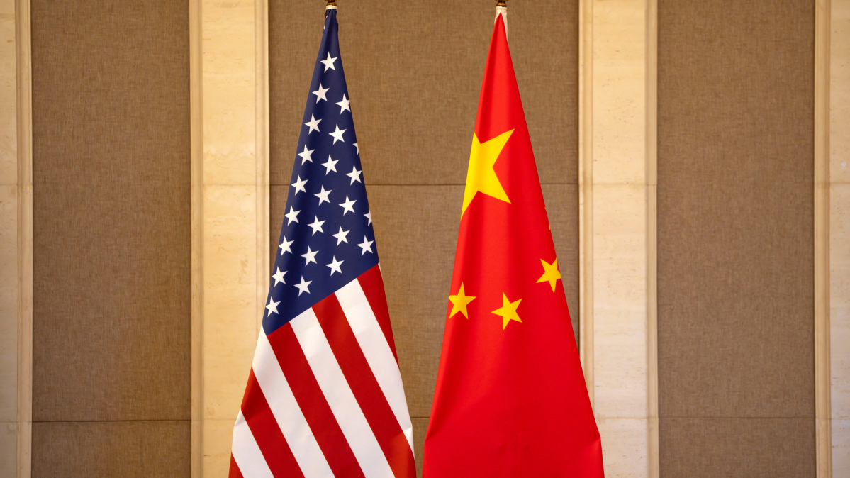 China tells banks to curb U.S. bond buying