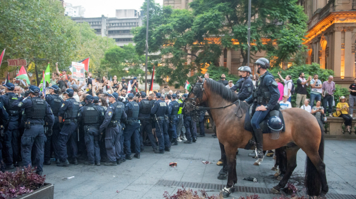 Australia urges calm after Sydney clashes during Israeli President’s visit