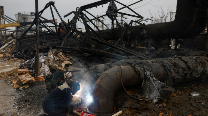 Zelenskyy says air defence repairs underway as Kyiv faces power, heating shortages after Russian strikes