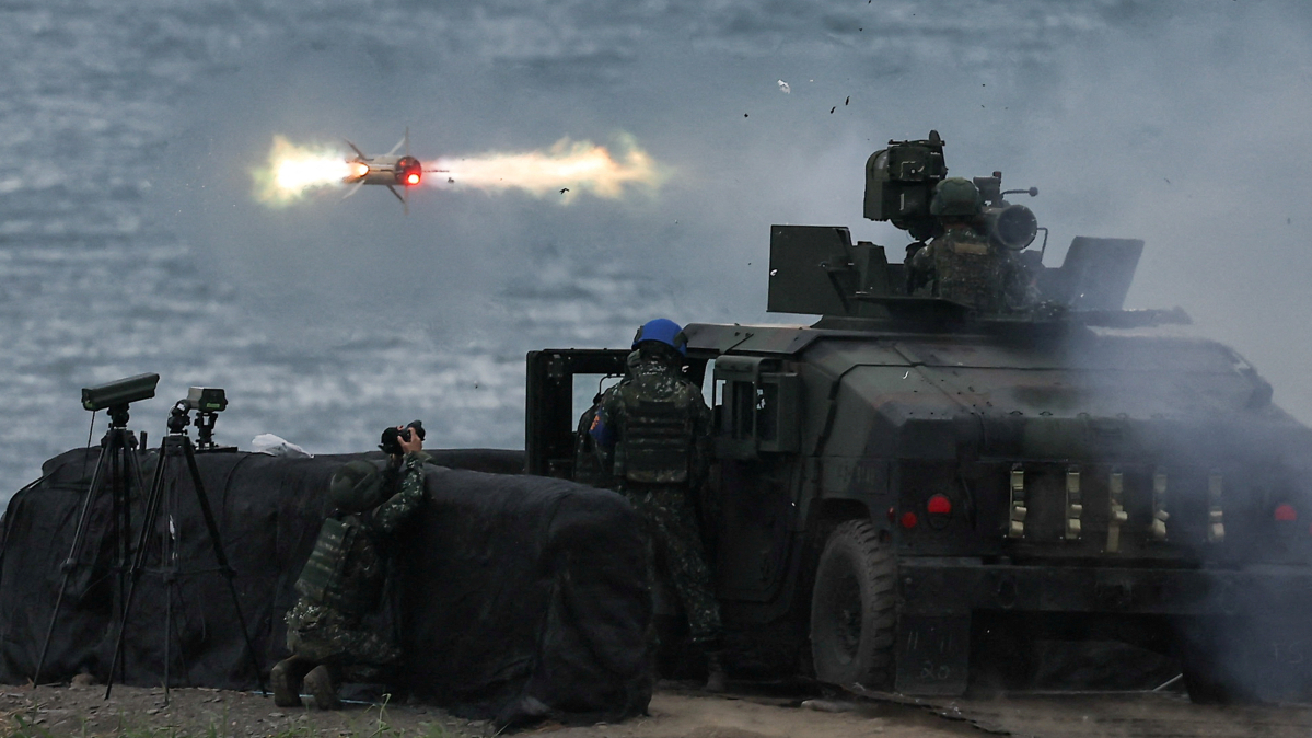 U.S. lawmakers press Taiwan to pass defence spending bill