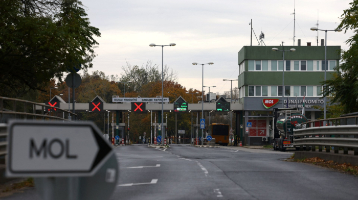 Hungary's government to release 250,000 tonnes of crude oil from strategic reserves