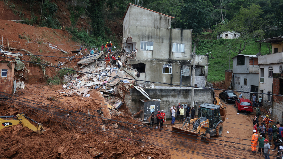 Heavy rains in southeastern Brazil leave at least 30 dead