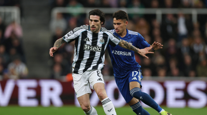Newcastle United defeat Qarabağ FK 3–2 in Champions League play-off return