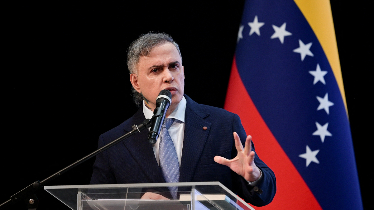 Venezuela attorney general Saab and ombudsman resign