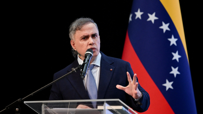 Venezuela attorney general Saab and ombudsman resign