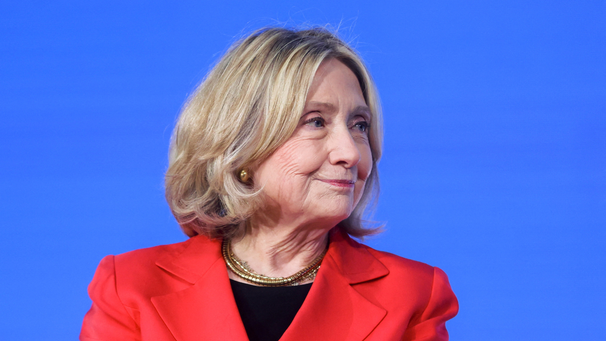Hillary Clinton denies links to Epstein, urges lawmakers to question Trump under oath