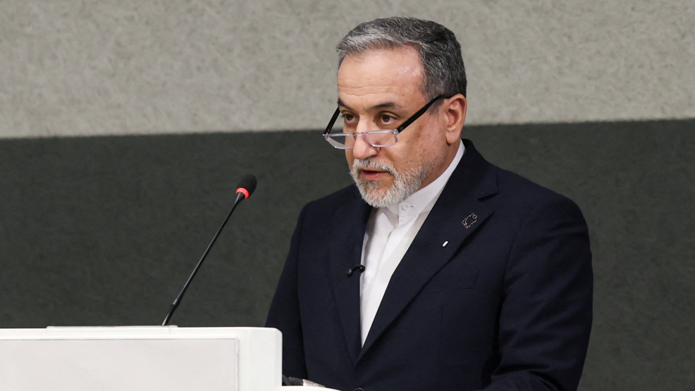 Iran urges Afghanistan and Pakistan to talk, offering Tehran's assistance