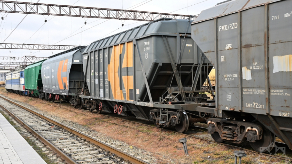 Rail shipment passes through Azerbaijan en route to Georgia and Armenia