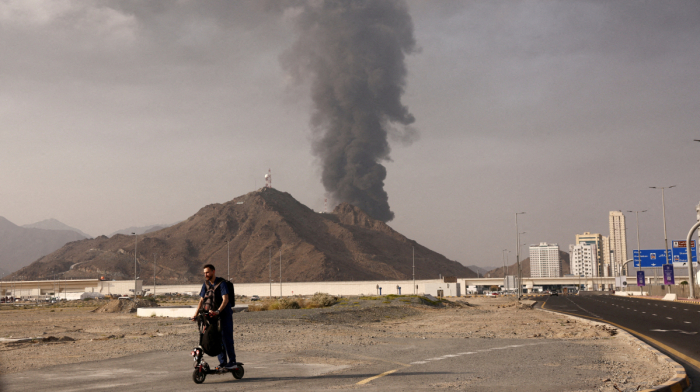 Oil climbs past $119 a barrel as Iran crisis squeezes global supply - Monday 9 March