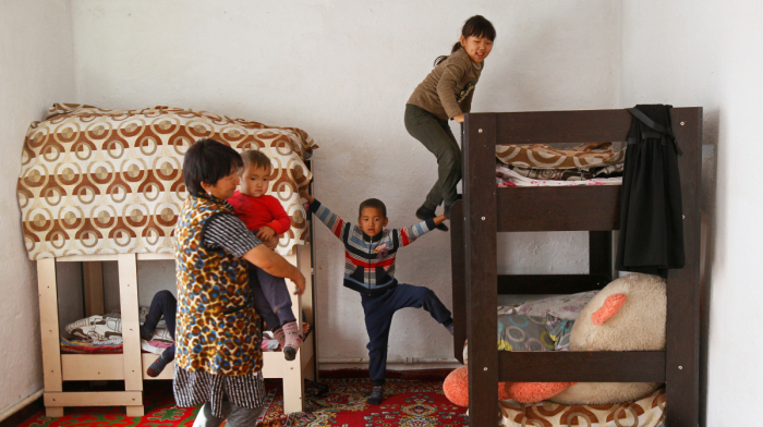 Kyrgyzstan to train young parents in childcare and children's development