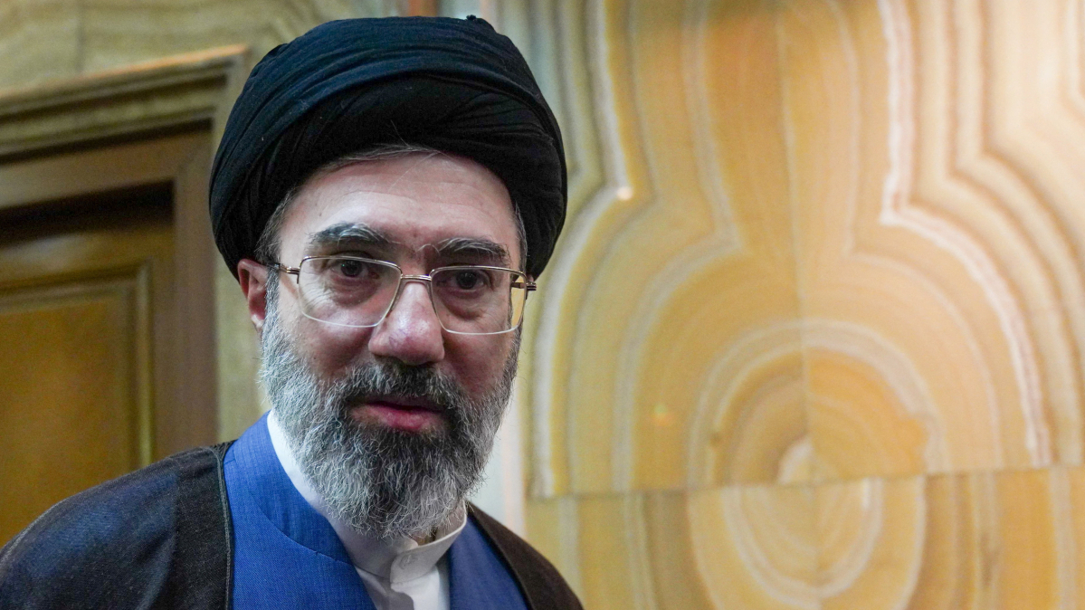Iran should continue 'blocking the Strait of Hormuz' Mojtaba Khamenei says in first statement