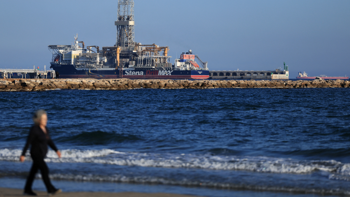EU set to ease gas approval rules to secure supplies
