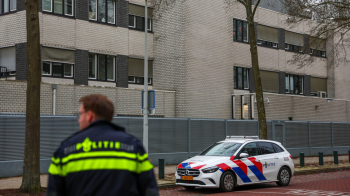 Explosion damages Jewish school in Amsterdam, mayor calls it deliberate attack