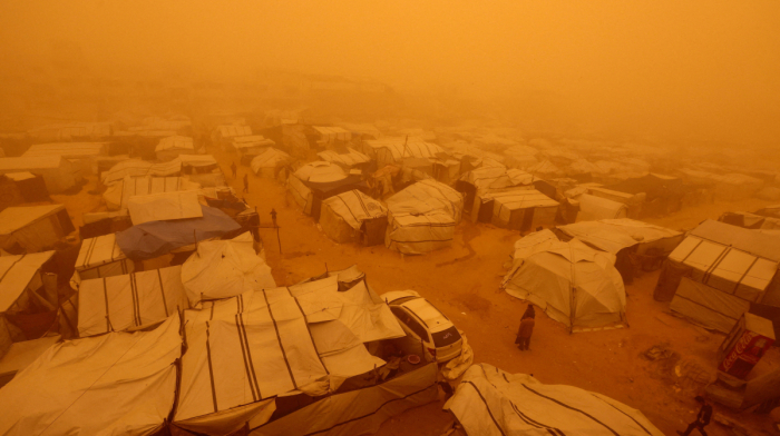 Sandstorm sweeps Gaza as dust storms hit parts of Asia and India