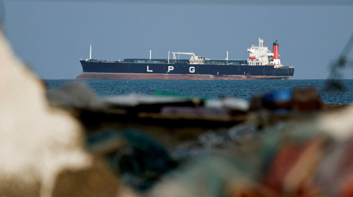 Indian LPG shipments navigate Strait of Hormuz despite blockage by Iran
