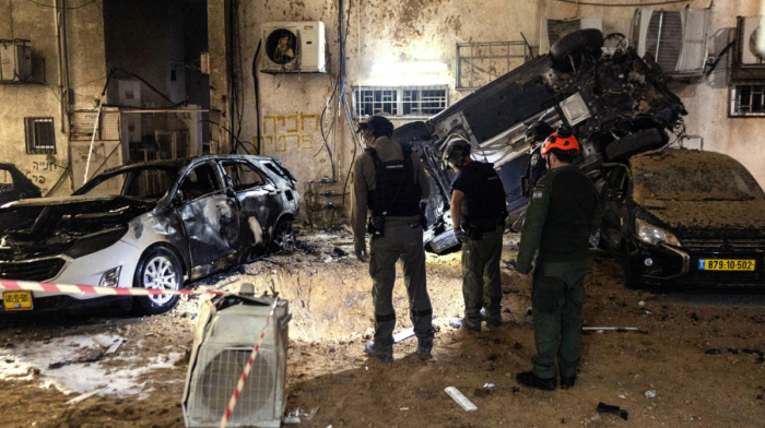 Israel launches wide‑scale strikes on western Iran - Middle East conflict on 15 March