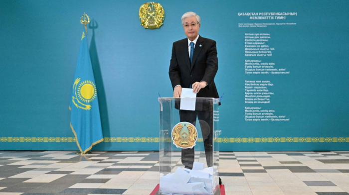 Kazakh voters approve new constitution that could allow Tokayev stay in power beyond 2029