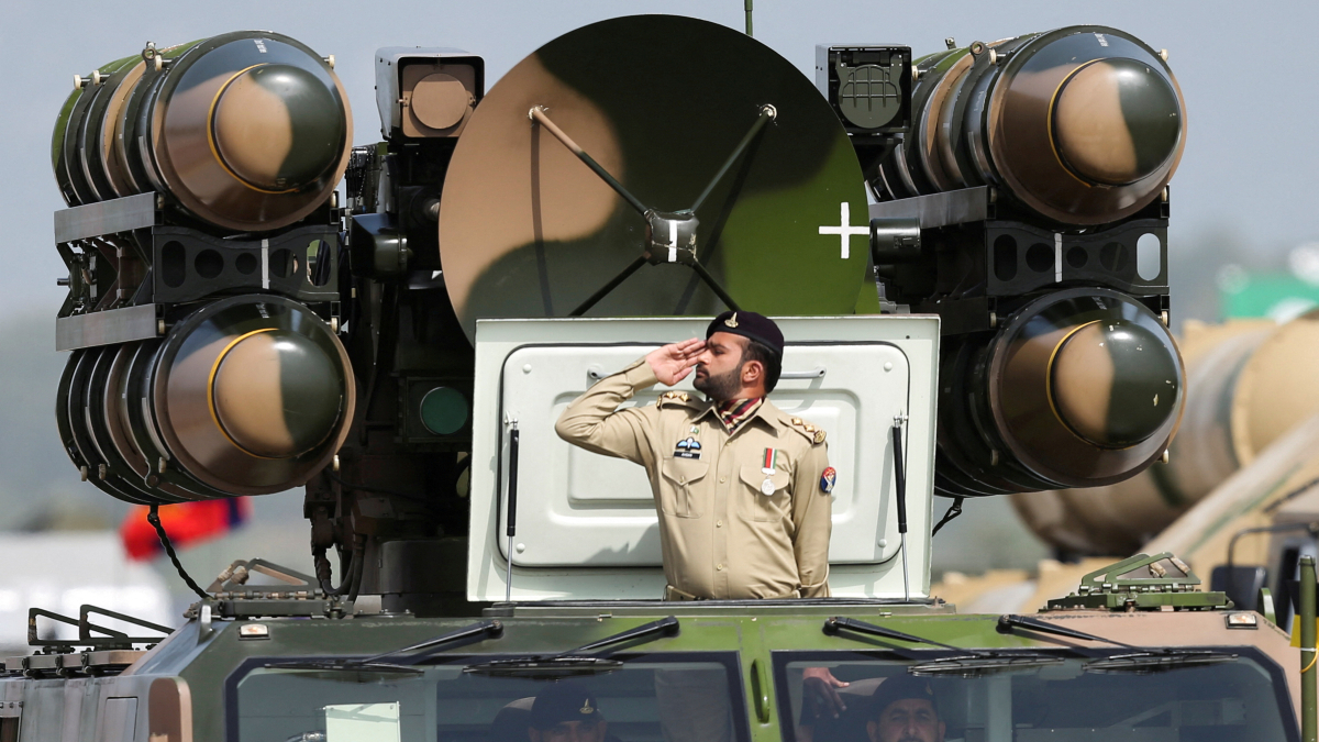 Pakistan and Afghan Taliban forces compared as conflict fears intensify