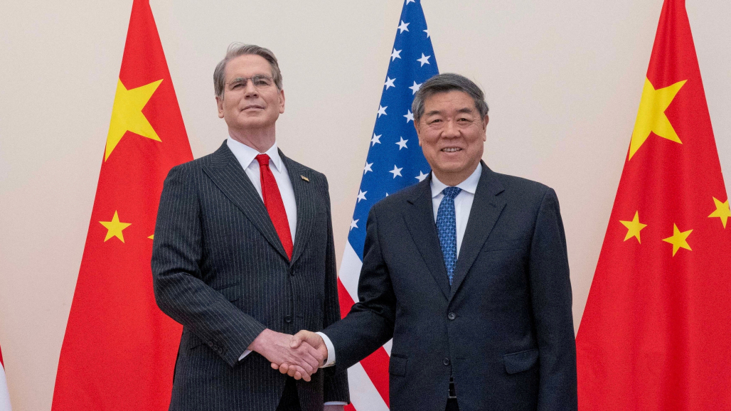 China balances U.S. trade progress with stronger France economic links