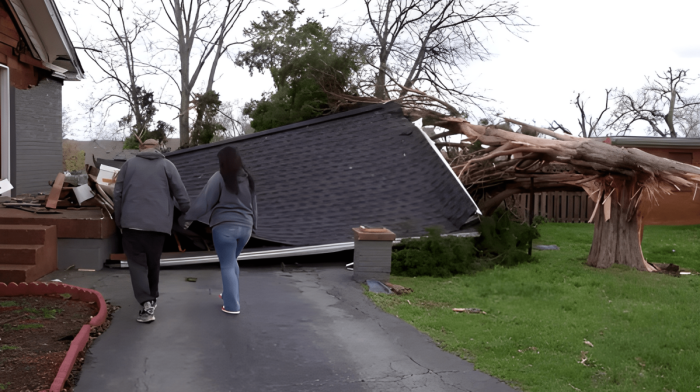 Extreme storms, tornadoes and blizzards disrupt flights and damage homes across the U.S.