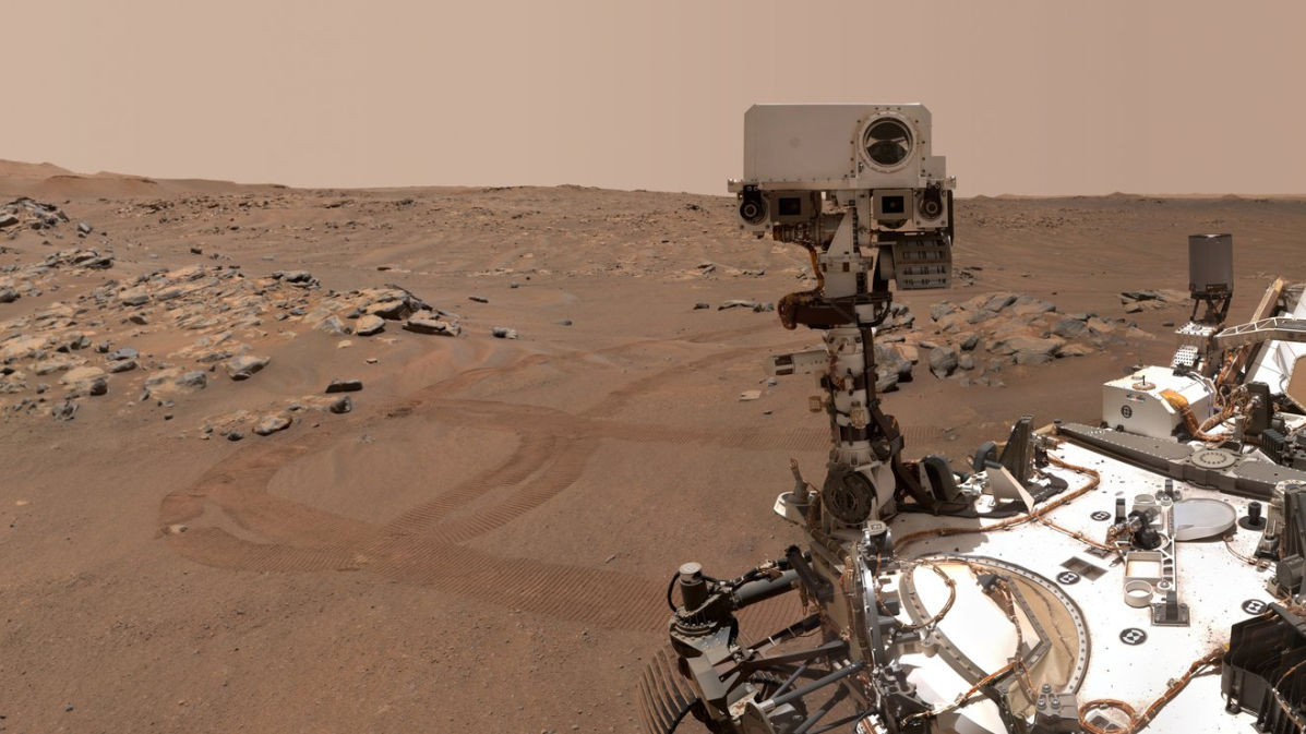 NASA's new discovery suggests Mars might have had flowing waters
