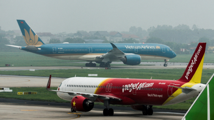 Vietnam Airlines to cut domestic routes due to jet fuel shortage