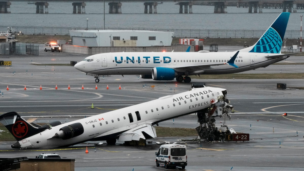 NTSB probes controller as part of LaGuardia airport collision investigation