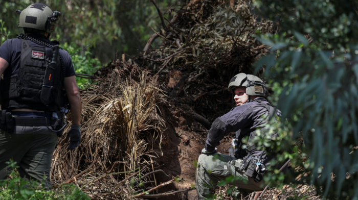 Pakistan offers U.S.-Iran talks as Lebanon expels Iran envoy  - Tuesday 24 March