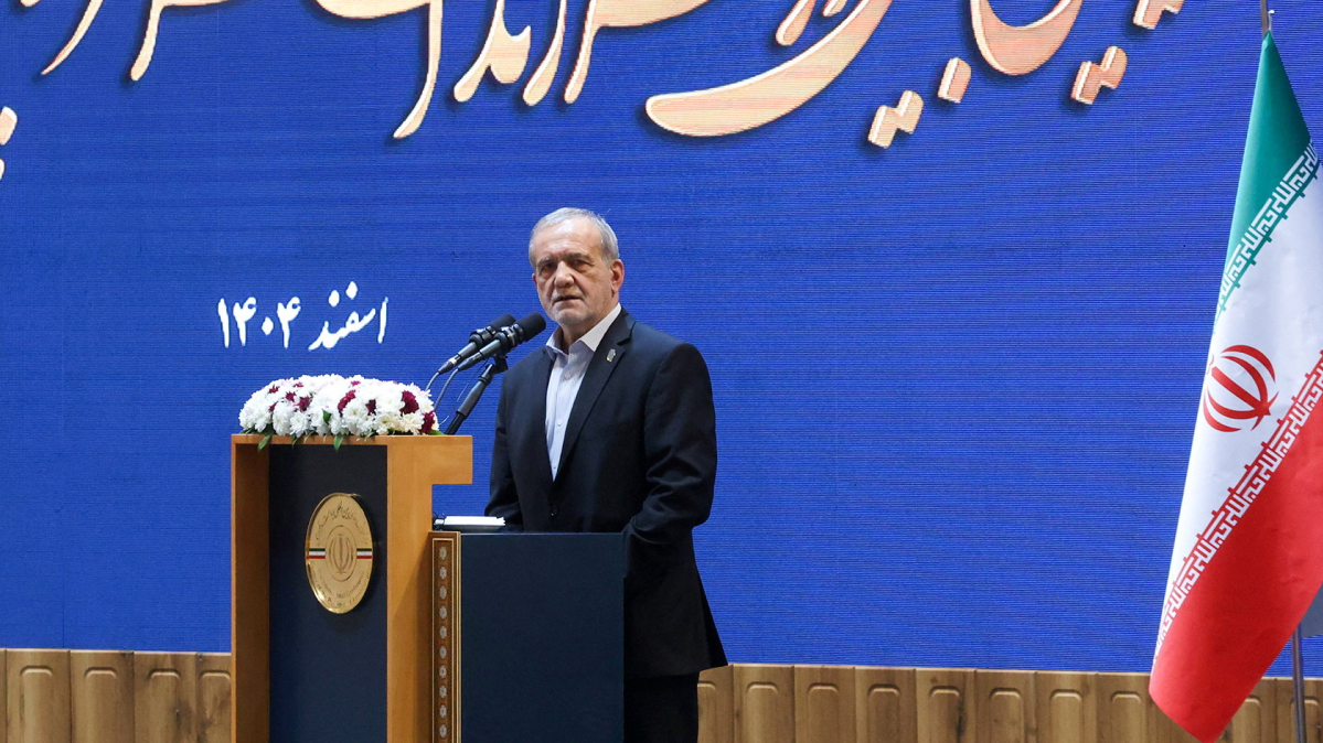 Iranian President says Iran never initiated war, warns of 'manufactured threat' in letter to Americans