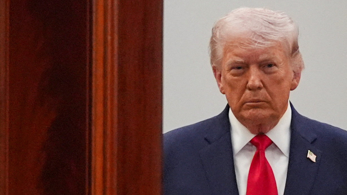 Trump gives Iran 48-hour deadline as search for missing American pilot continues -   Middle East conflict 4 April