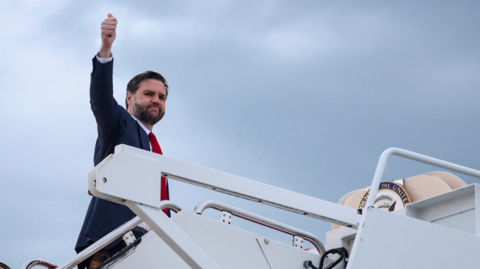 U.S. Vice President Vance heads to Hungary to back Orbán before crucial vote