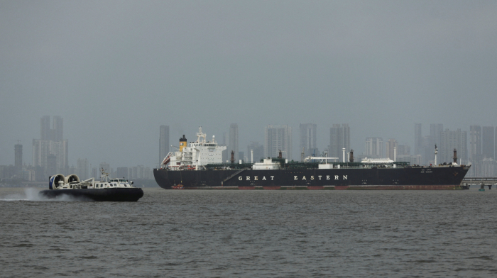 Oil tankers stranded in Strait of Hormuz despite U.S.-Iran ceasefire