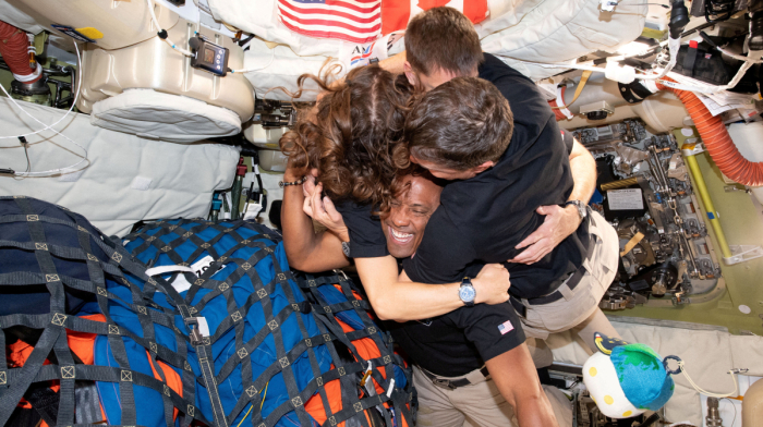 Artemis II crew describe emotional strain ahead of high-risk ‘fireball’ re-entry