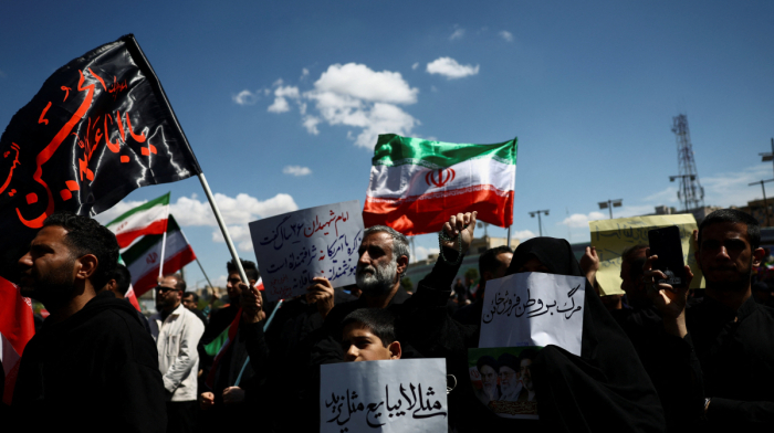 U.S. House blocks bid to curb Trump’s Iran war powers in tight vote