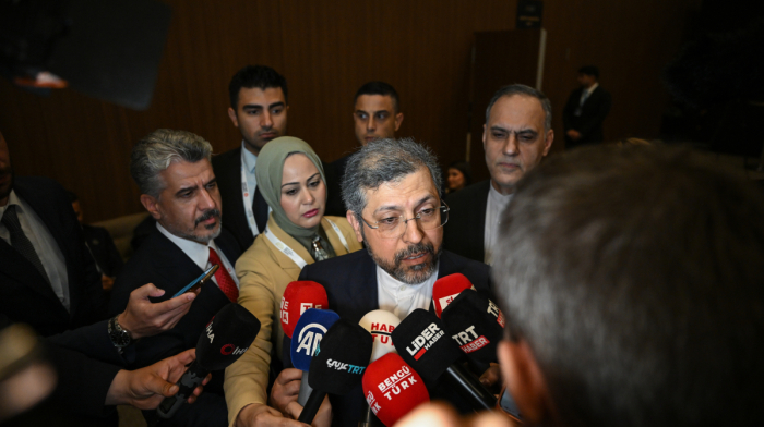 Strait of Hormuz reopened, Iran and U.S. say - Middle East conflict on 17 April