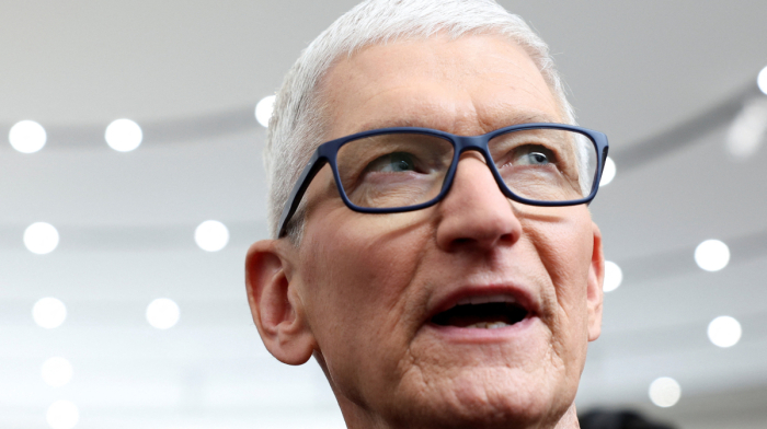 Apple CEO Tim Cook to step down after 15 years