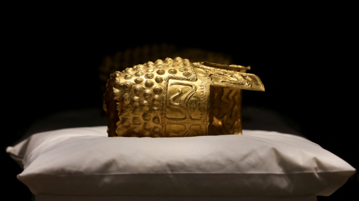 Netherlands hands ancient Coțofenești helmet back to Romania