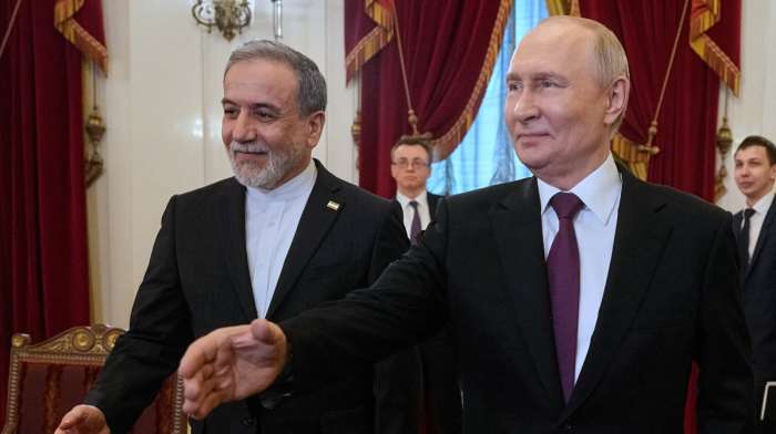 Araghchi meets Putin in Russia amid tensions