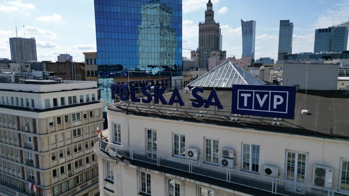 New Georgian-language broadcaster backed by TVP sparks debate over influence and trust