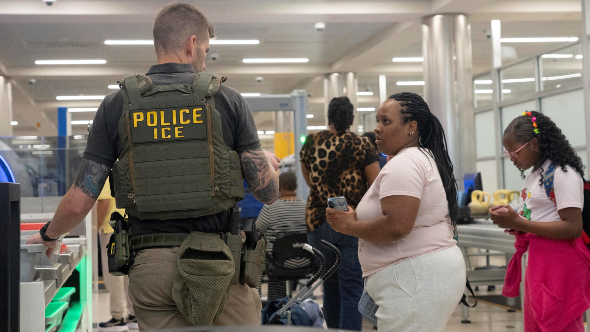 U.S. House backs budget plan clearing way for $70bn in immigration funding