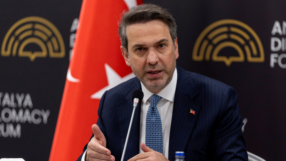 Turkish energy minister: War-induced energy crisis likely to continue