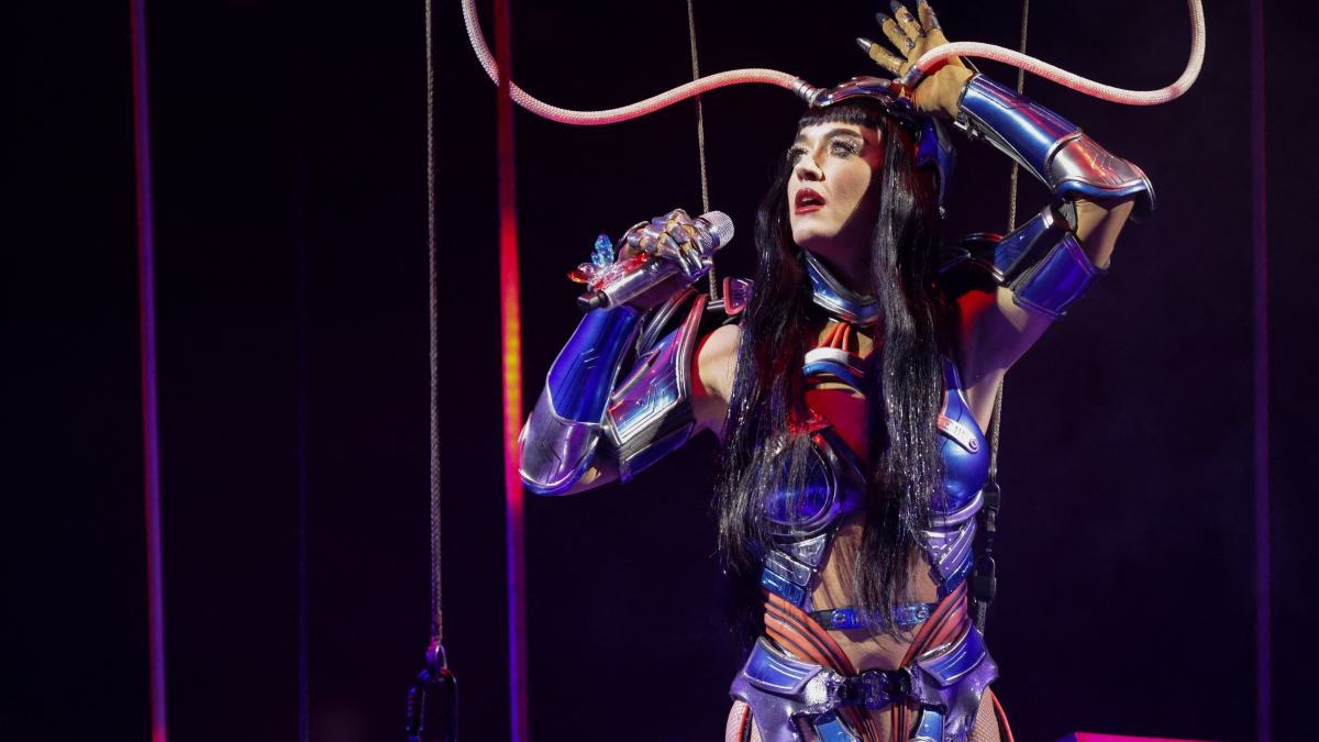 Singer Katy Perry to perform at 10th Azerbaijan Grand Prix in Baku