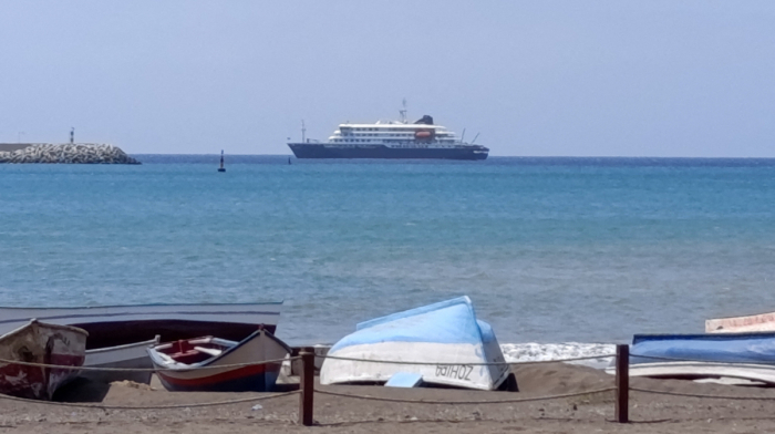 Spain to repatriate asymptomatic passengers from hantavirus-hit cruise ship