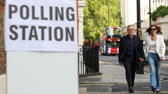 Starmer under pressure as Labour suffers heavy local election losses
