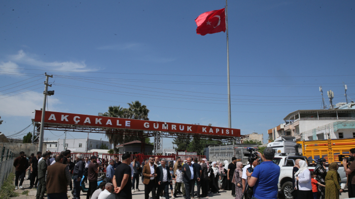 Türkiye-Syria border crossing reopens after 11-year closure