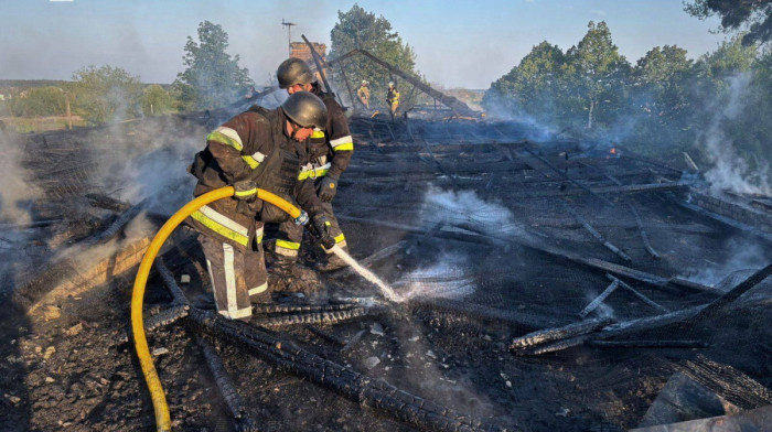 Renewed Russian attacks follow expiry of short ceasefire in Ukraine