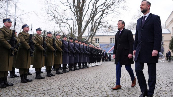 U.S. scraps deployment of 4,000 troops to Poland