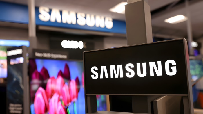 Samsung Electronics and union hold last-ditch talks to avert strike action threatening global supply chains